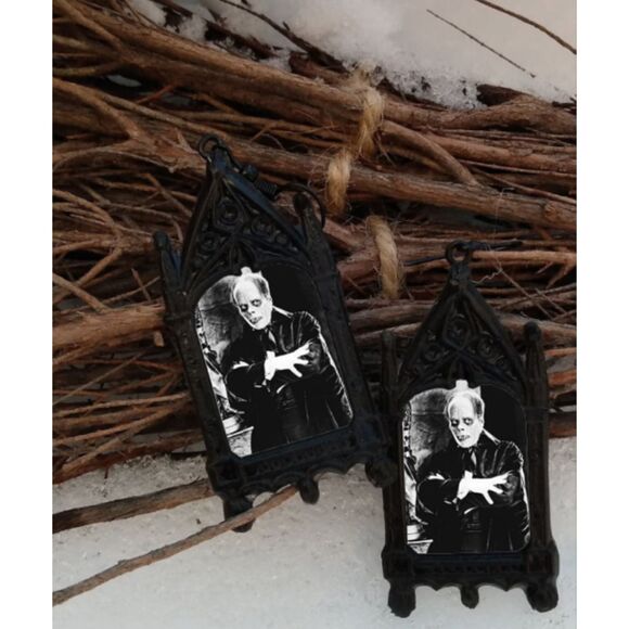 Phantom of the Opera Classic Movie Monsters Earrings Halloween Jewelry Horror - Picture 2 of 2